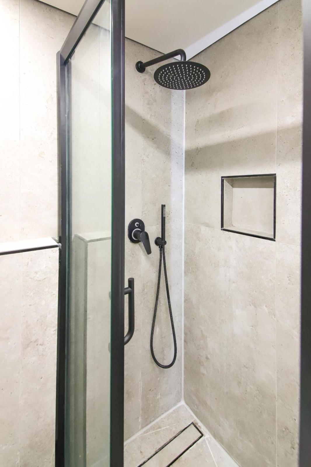 Mamilla Brilliant Emerald 2 * Jerusalem